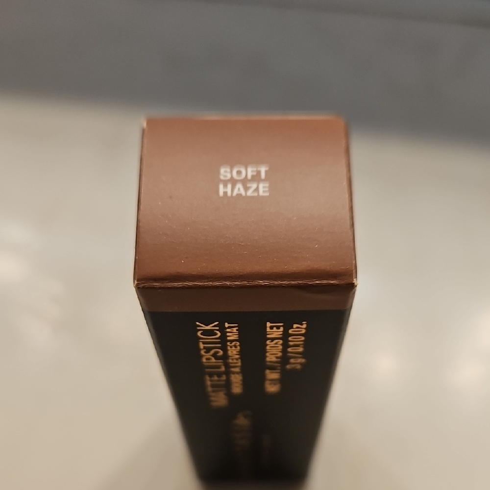 Anastasia Beverly Hills Lipstick in Warm Brown with Gold Case - Picture 6 of 6